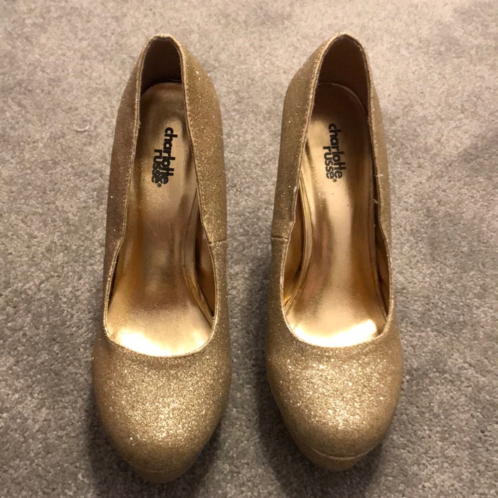 Gold Glitter Heels!!